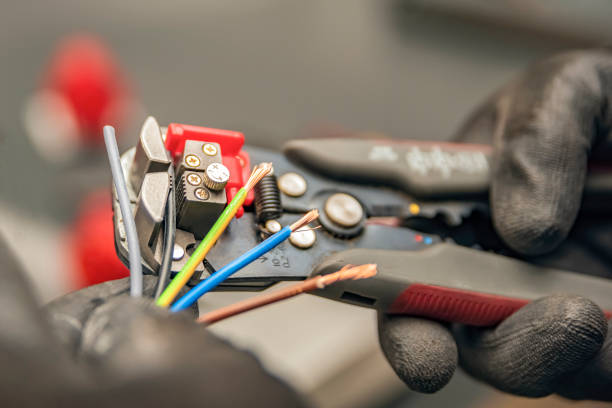Best Affordable Electrician  in Camden, TN